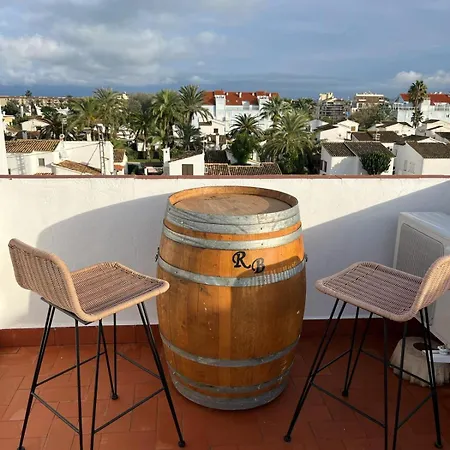 Modern 2 Bedroom With Lovely Rooftop Terrace Apartamento *