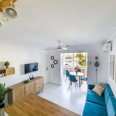 Modern 2 Bedroom With Lovely Rooftop Terrace Apartment *